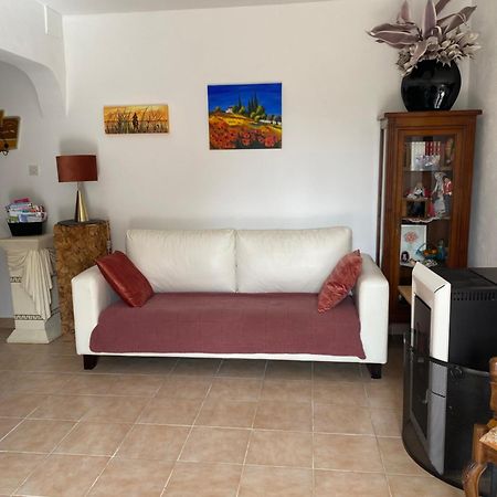 Gite 135 C Sarrians Bagian luar foto